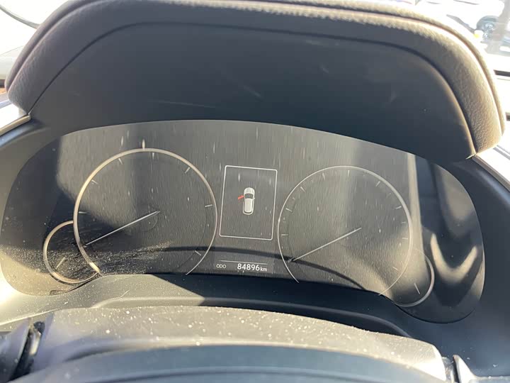 Фото 17 - Lexus RX