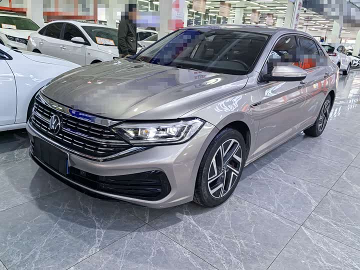 Фото 1 - Volkswagen Sagitar L