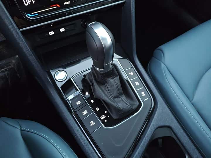 Фото 14 - Volkswagen Tharu