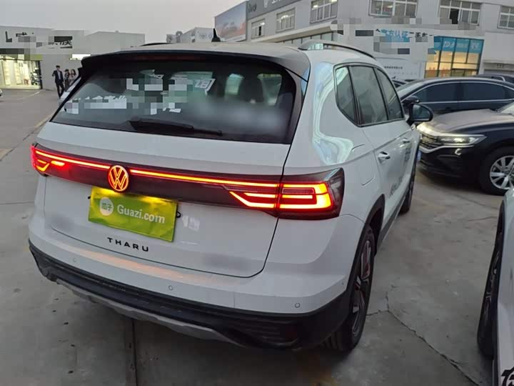 Фото 7 - Volkswagen Tharu