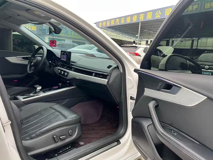 Фото 10 - Audi A4L