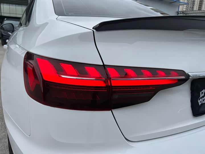 Фото 7 - Audi A4L