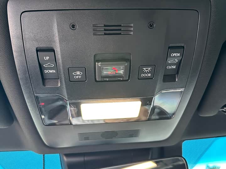 Фото 21 - Lexus ES