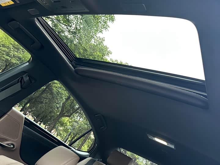 Фото 27 - Lexus ES