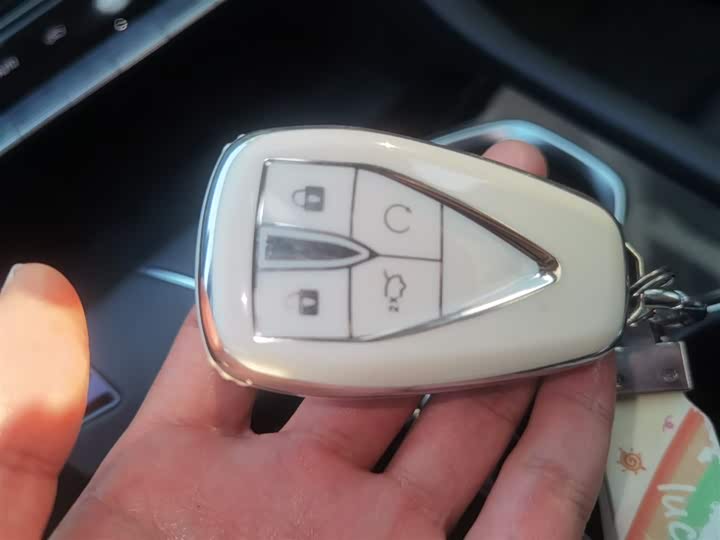 Фото 12 - Changan Eado Plus