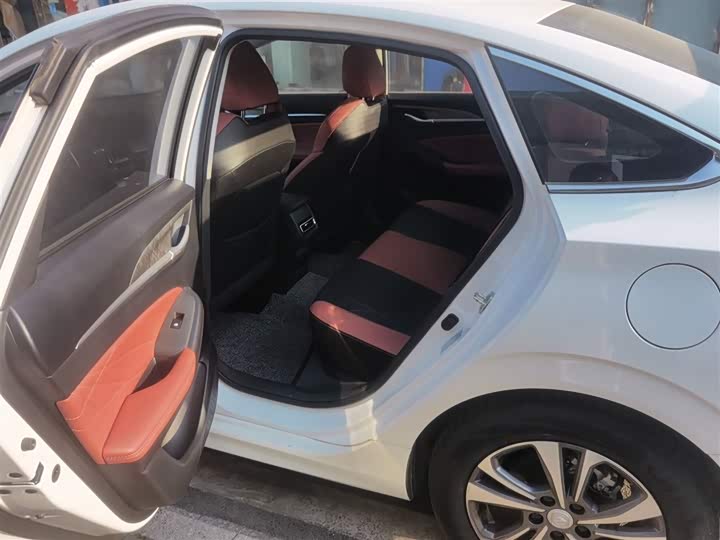 Фото 15 - Changan Eado Plus