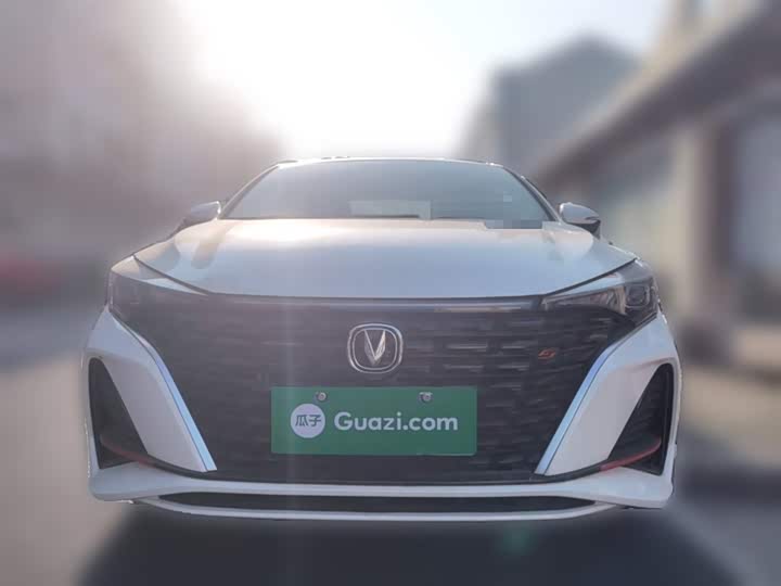 Фото 24 - Changan Eado Plus