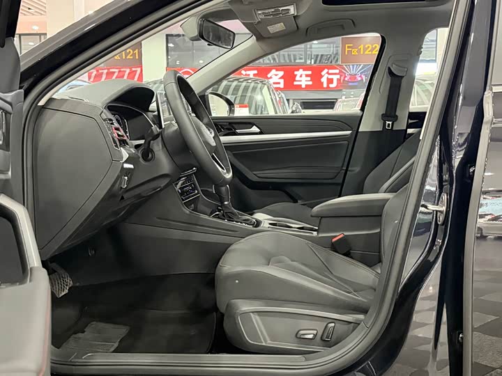 Фото 15 - Volkswagen Lavida