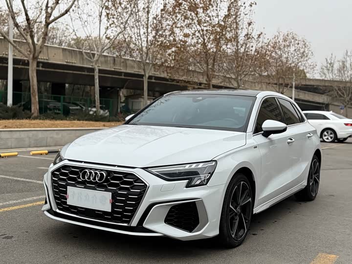 Фото 1 - Audi A3