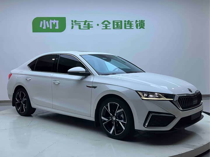 Фото 3 - Skoda Octavia Pro