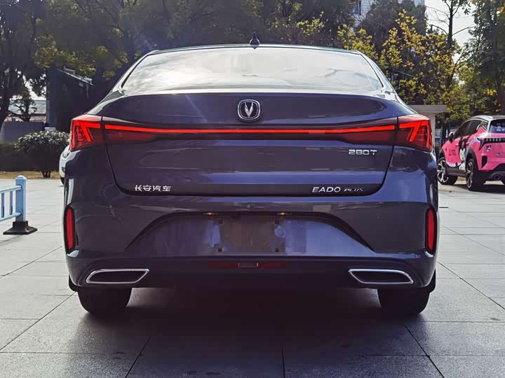 Фото 6 - Changan Eado Plus
