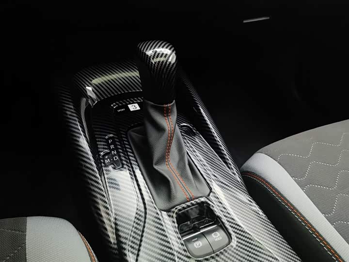 Фото 13 - Toyota Corolla