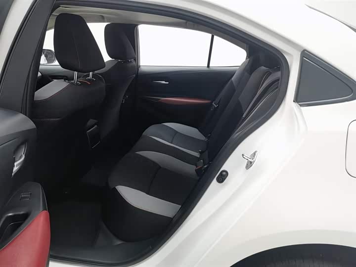 Фото 15 - Toyota Corolla