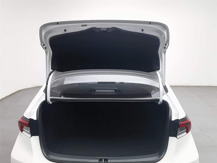 Фото 16 - Toyota Corolla