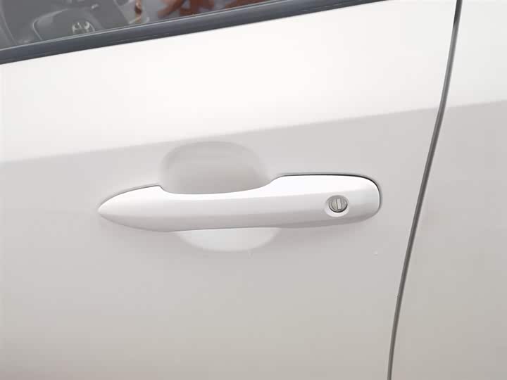 Фото 18 - Toyota Corolla