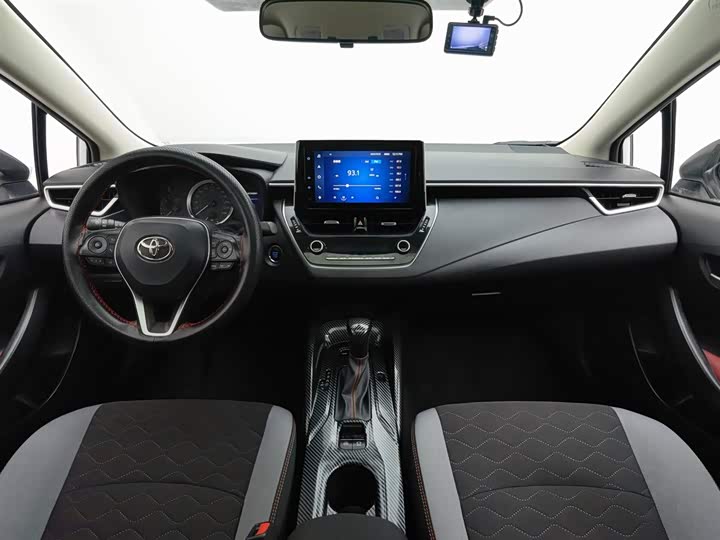 Фото 5 - Toyota Corolla