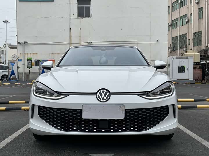 Фото 2 - Volkswagen Lamando L