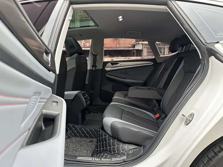 Фото 9 - Volkswagen Lamando L