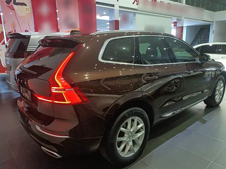 Фото 7 - Volvo XC60