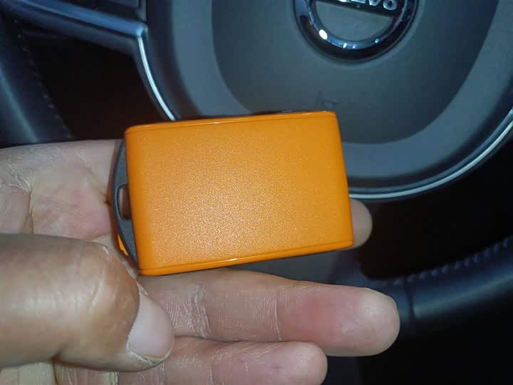 Фото 8 - Volvo XC60