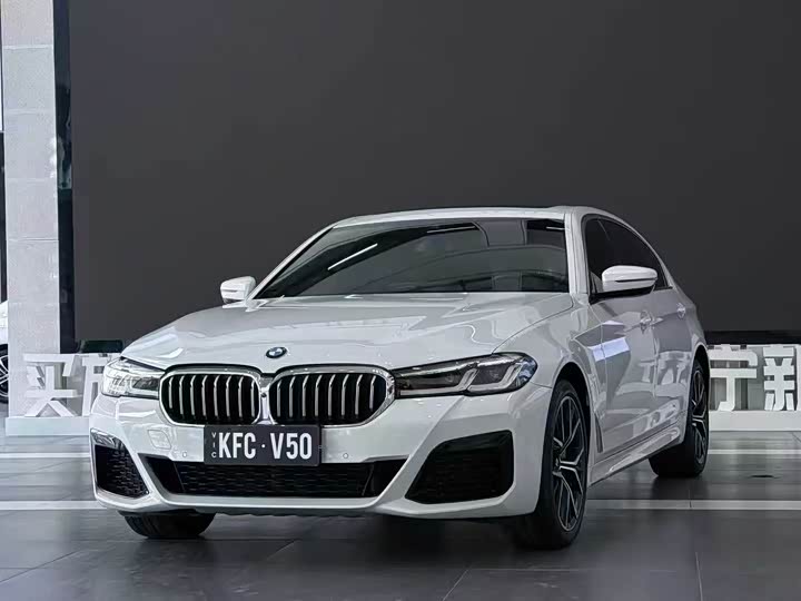 Фото 1 - BMW 5 Series