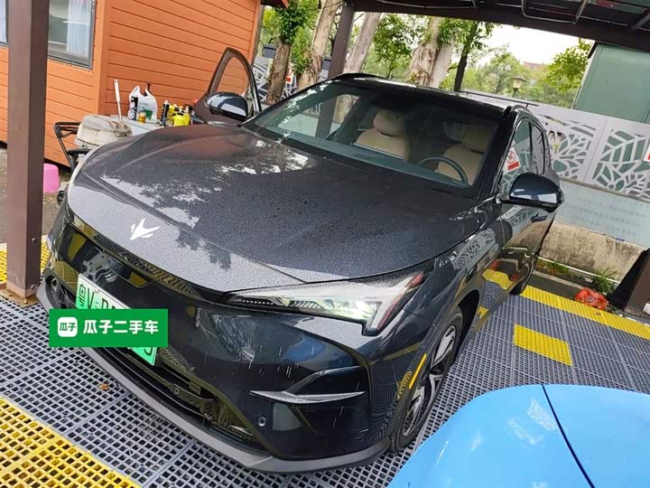 Фото 2 - BAIC Arcfox Alpha T5