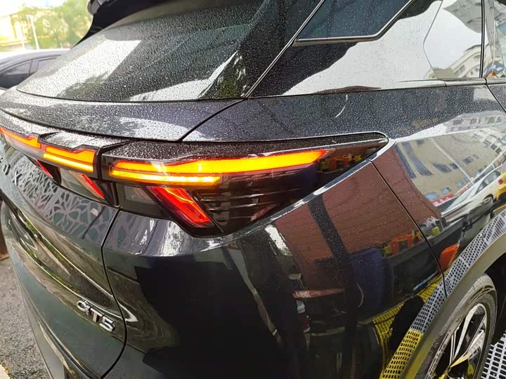 Фото 8 - BAIC Arcfox Alpha T5