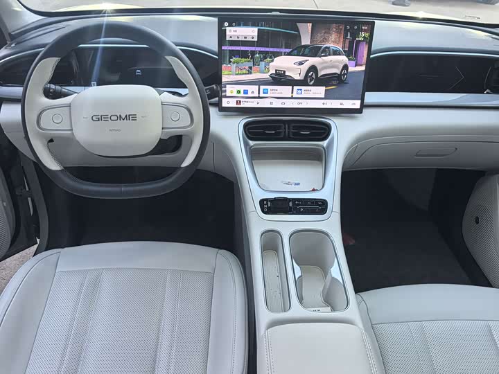 Фото 9 - Geely Galaxy Geome