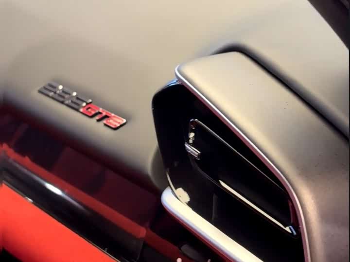 Фото 6 - Ferrari 296