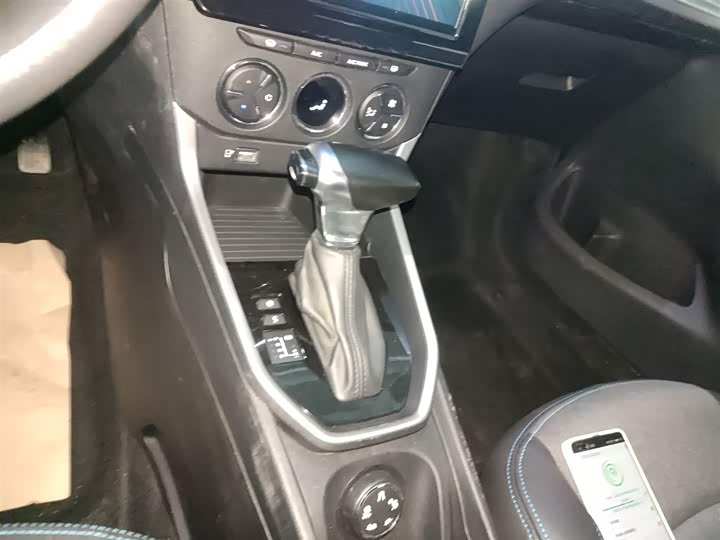 Фото 6 - Citroen C3-XR