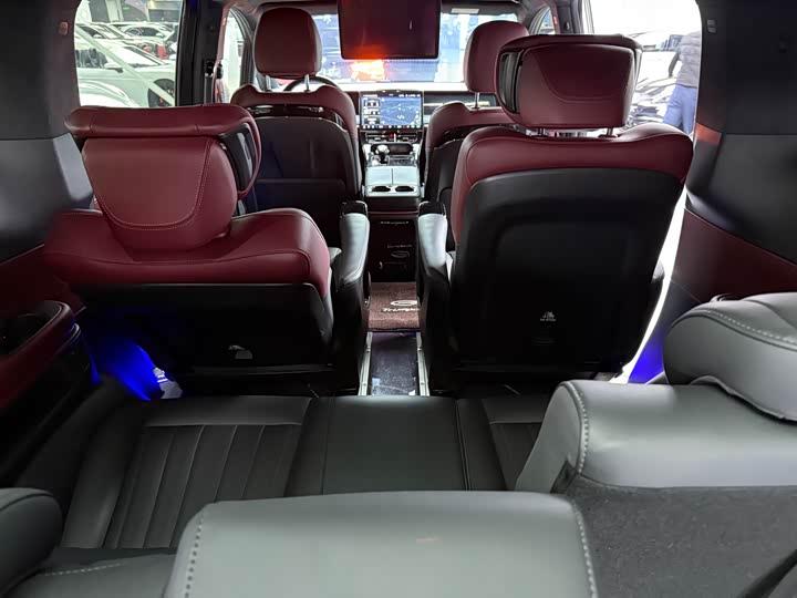 Фото 14 - GAC Trumpchi M8