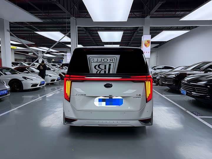 Фото 16 - GAC Trumpchi M8