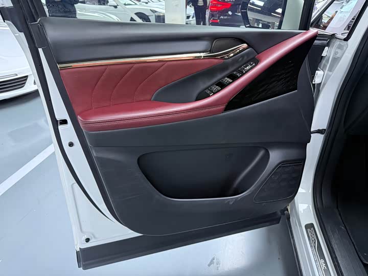 Фото 6 - GAC Trumpchi M8