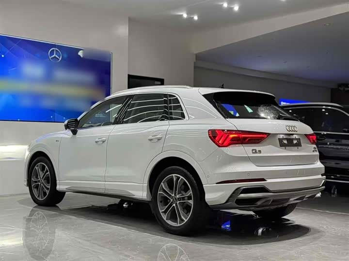 Фото 11 - Audi Q3