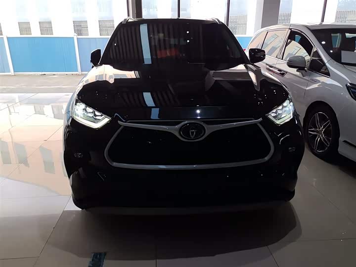 Фото 3 - Toyota Highlander