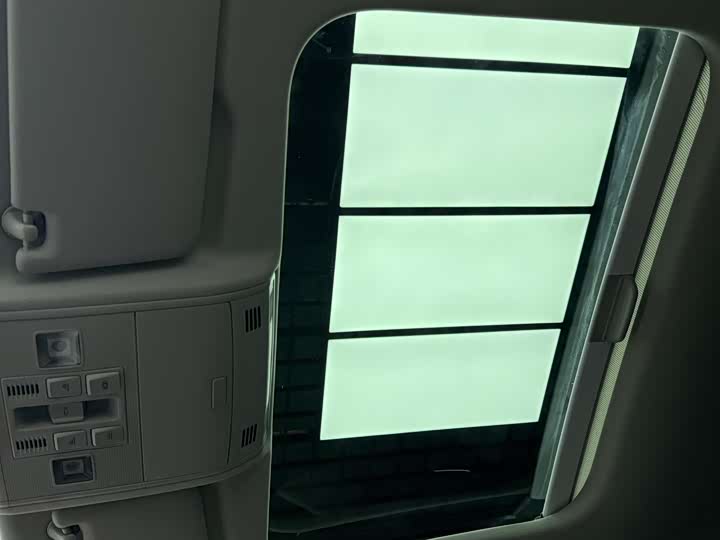 Фото 13 - Volkswagen Polo