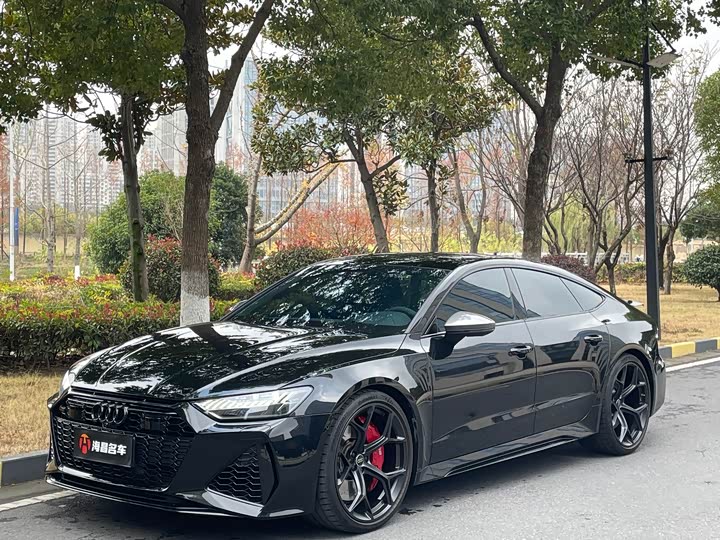 Фото 10 - Audi RS 7