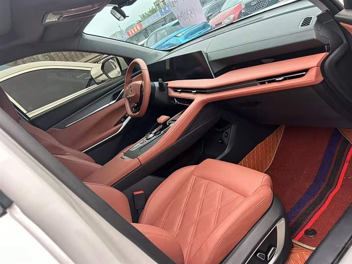 Фото 31 - Changan CS75 Plus