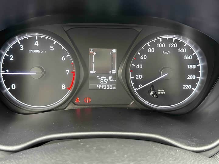 Фото 6 - Hyundai Reina