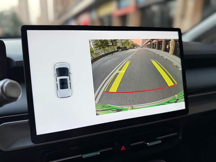 Фото 2 - GAC Aion Y