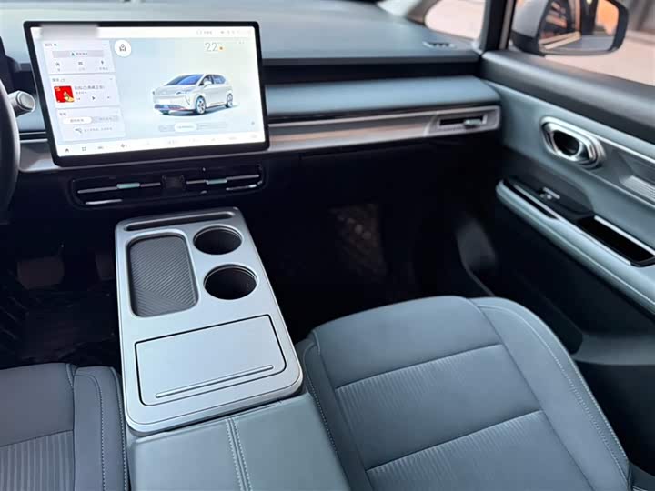 Фото 6 - GAC Aion Y