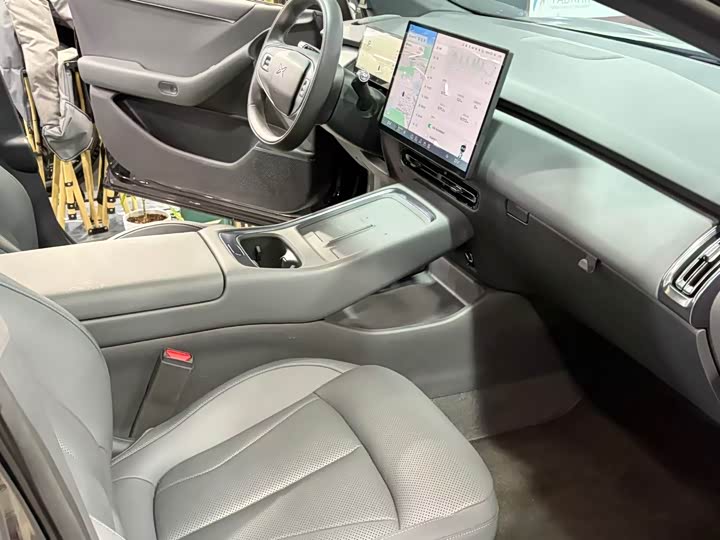 Фото 7 - XPeng F57