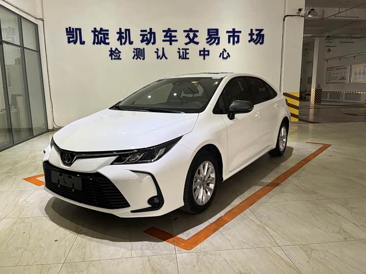 Фото 1 - Toyota Corolla