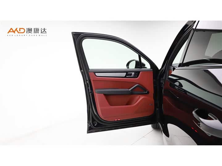 Фото 10 - Porsche Cayenne