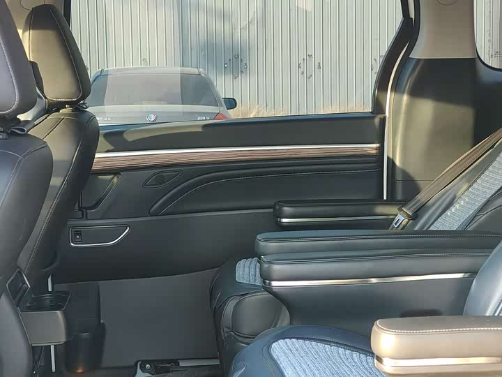 Фото 5 - GAC Trumpchi M8