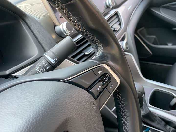 Фото 23 - Honda Accord