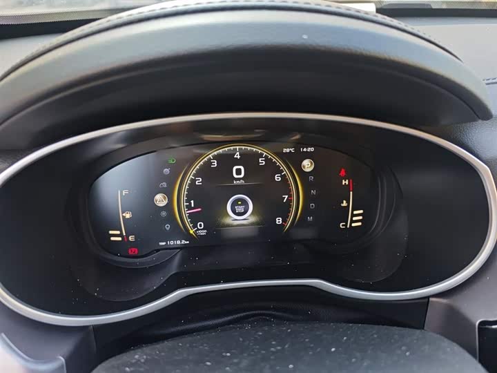 Фото 4 - Geely Atlas