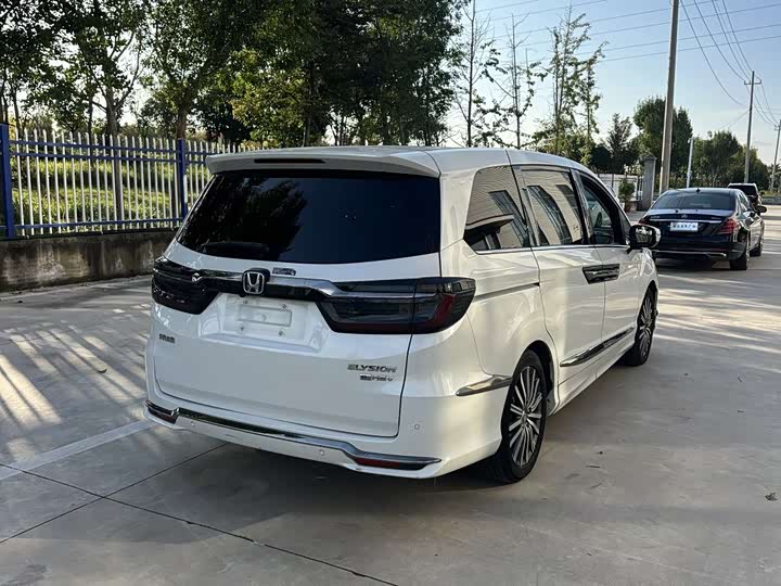 Фото 7 - Honda Elysion