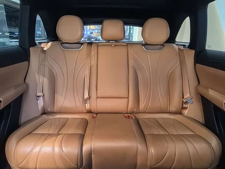 Фото 12 - XPeng G9