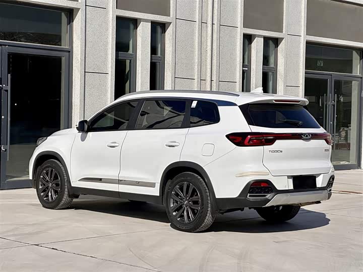 Фото 10 - Chery Tiggo 8